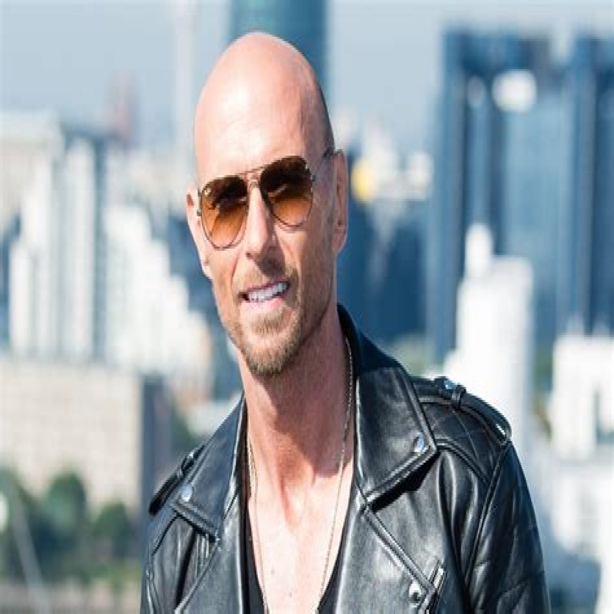 About Luke Goss and His Wealth