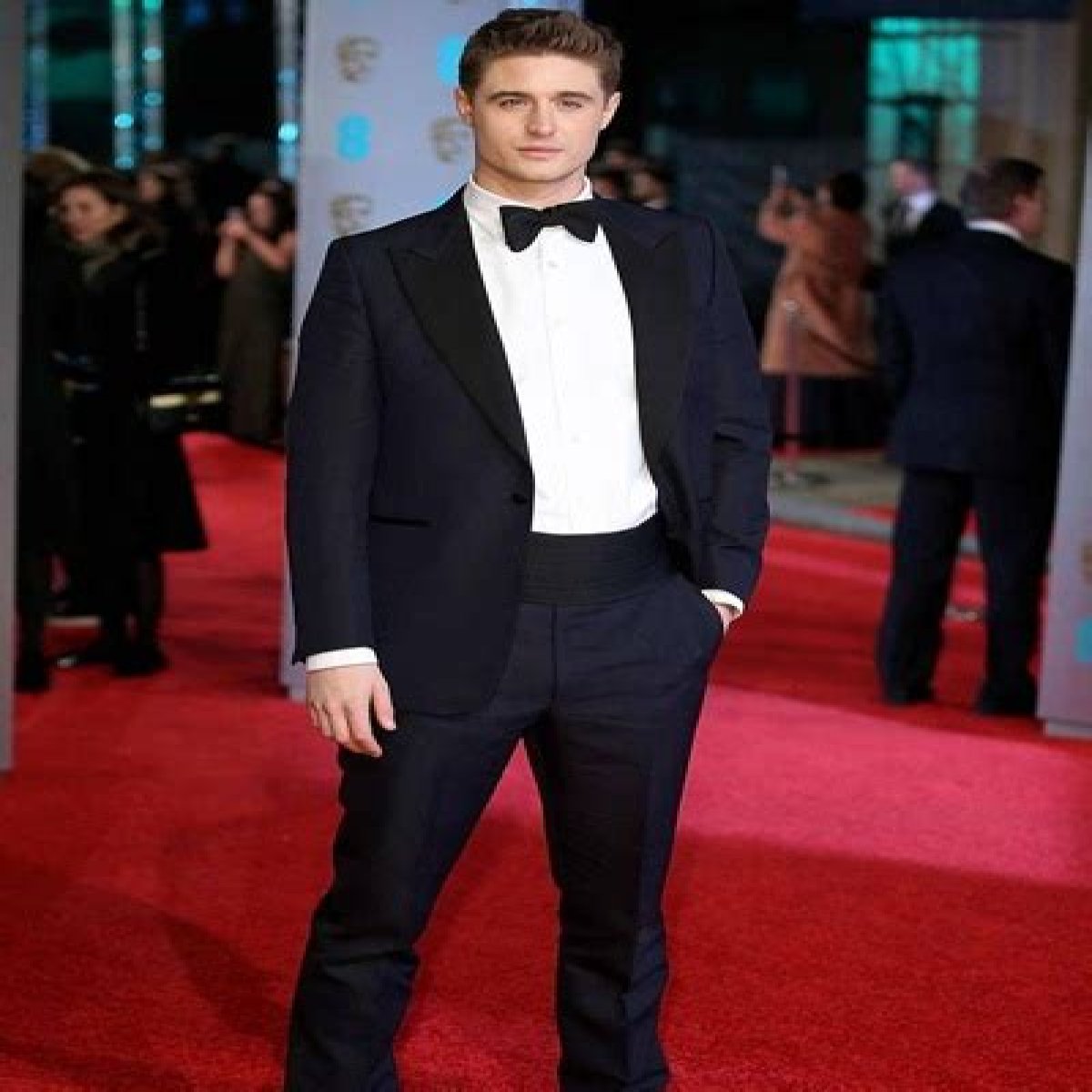 Max Irons Height, Weight, Body Measurements, Shoe Size